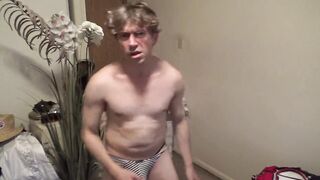 Halloween Party! Beer Spilled makes Maolo...