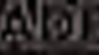 mother I'd like to fuck mit riesem Busch fingert sich selbst