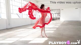 Large booty mother I'd like to fuck hot posing in glamorous underware previous to excitement striptease