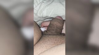 Step mommy walks into step son room and tugjob his weenie after saw his large erection