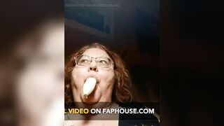 I love Ice cream, bananas and popsicles Yum