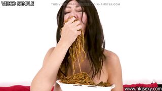Hotkinkyjo in Oriental Noodles Food Porn & Vagina Masturbation