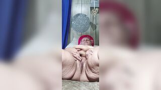 Gliding Fingers Into Her Gap Cumming Is Her Goal