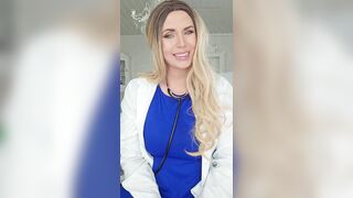 School doctor teaches students about the female body