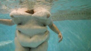 Mrs underwater 003 4k