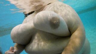 Mrs underwater 008 4k
