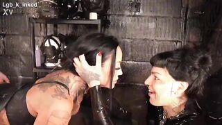 Tattooed mother I'd like to fuck gets drilled by two hawt Lesbos