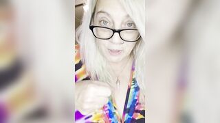 mother I'd like to fuck gives JOI with a Countdown