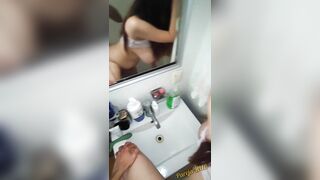 Sexo Rápido en el baño de mi suegra