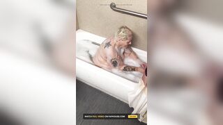 Nasty Bubbler Getting Soapy Masterbating in the Tub Her Snatch That babe Rubs