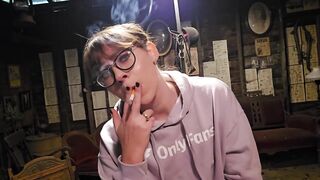 33 year old Lascivious mother I'd like to fuck Likes Smokin' Fetish