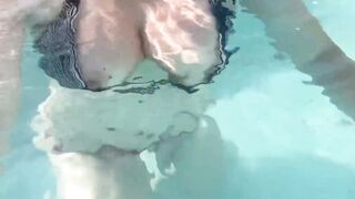 Artemisia Love flashing her moist large melons underwater for u wearing a hawt bikini