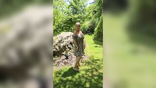 MAMMA Shares some LARGE TIT ONLYFAN Content