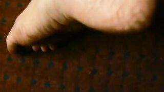 Super Arched Feet Toe Pointing