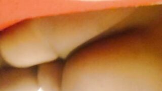 Look at this hot cutie large tits & booty when  in the morning.. කැරි පුකෙන් කිරි කිරි පඩයක්?