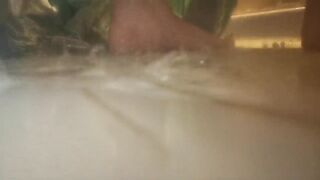 SHOWER GIANTESS: Colossal Nude Feet in the Rain