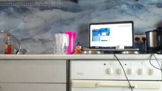 Sexydea Masturbating on Cam