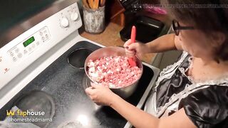 Cheryl Cooks a Halloween Treat
