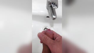 lewd in the morning and U don't know pee or masturbate 1st
